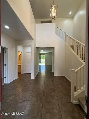 8370 N Ponderosa Pine Place, Tucson, AZ 85743