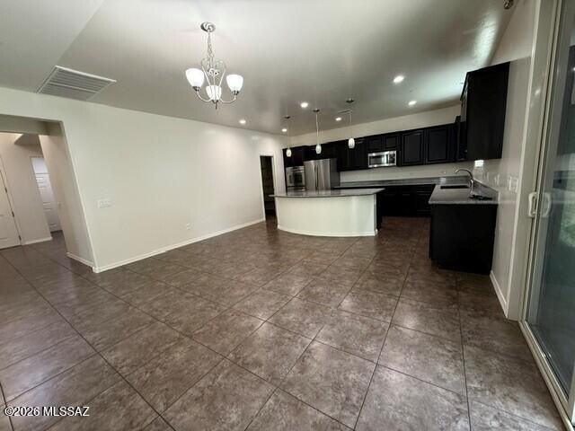 8370 N Ponderosa Pine Place, Tucson, AZ 85743