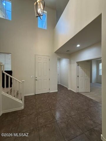 8370 N Ponderosa Pine Place, Tucson, AZ 85743