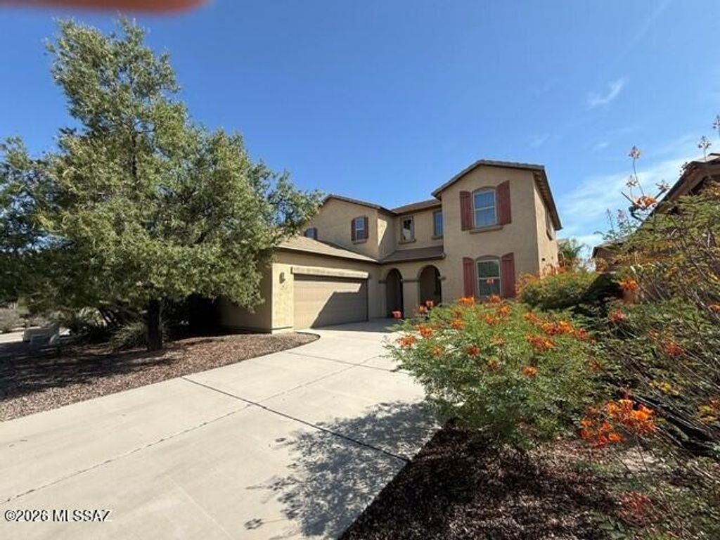 8370 N Ponderosa Pine Place, Tucson, AZ 85743