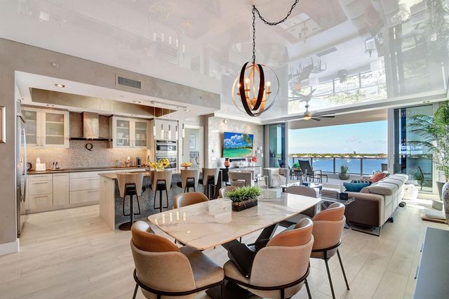 2 WATER CLUB Way 601, North Palm Beach, FL 33408