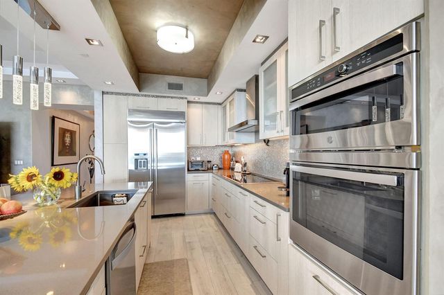 2 WATER CLUB Way 601, North Palm Beach, FL 33408