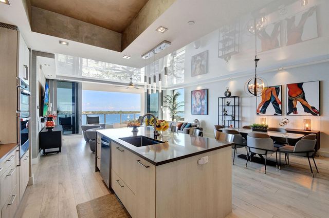 2 WATER CLUB Way 601, North Palm Beach, FL 33408