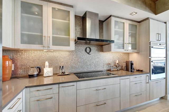 2 WATER CLUB Way 601, North Palm Beach, FL 33408