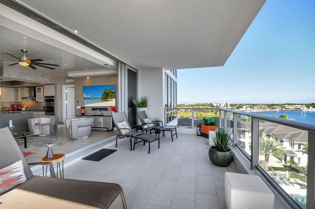 2 WATER CLUB Way 601, North Palm Beach, FL 33408