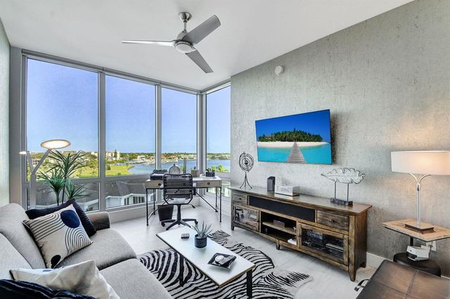 2 WATER CLUB Way 601, North Palm Beach, FL 33408