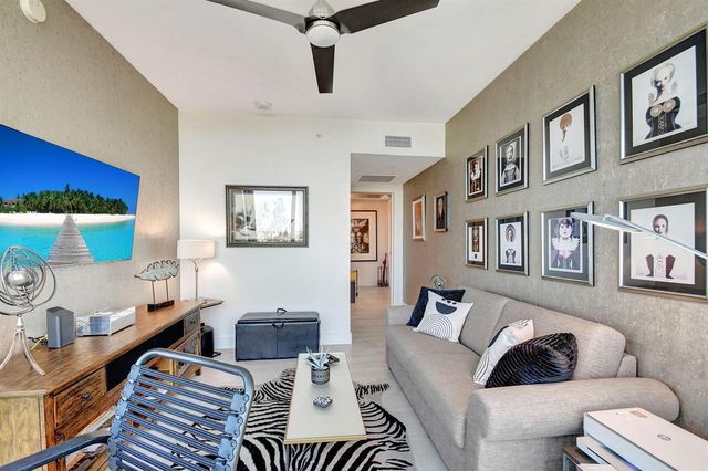 2 WATER CLUB Way 601, North Palm Beach, FL 33408