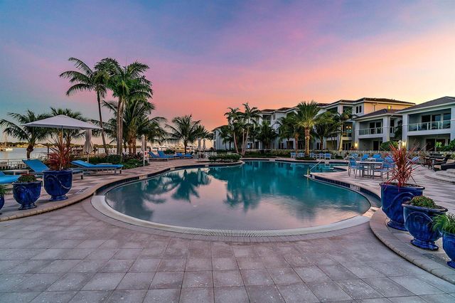 2 WATER CLUB Way 601, North Palm Beach, FL 33408