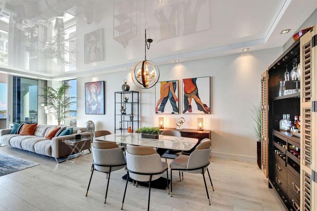 2 WATER CLUB Way 601, North Palm Beach, FL 33408