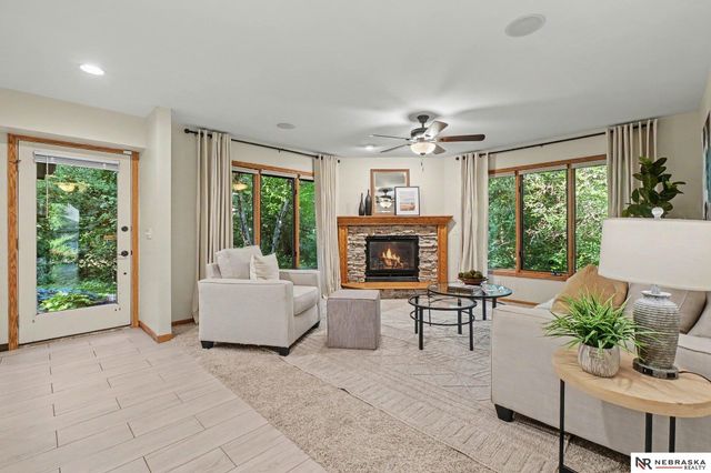 21417 Ridgewood Road, Omaha, NE 68022