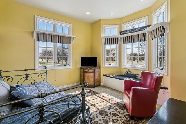 6906 E Summerside Ct, Bel Aire, KS 67226