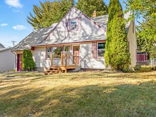 2910 19th Avenue, Rockford, IL 61108