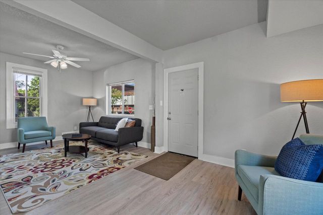 4702 N 35th STREET, Milwaukee, WI 53209