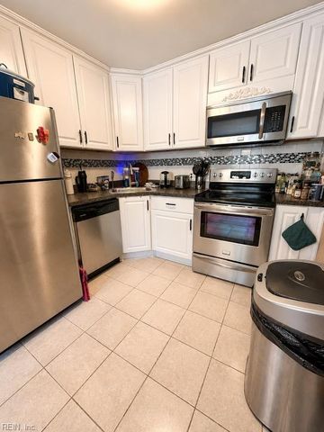 1429 Mellwood CT, Norfolk, VA 23513