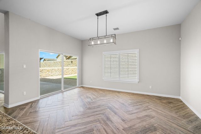 7829 ENCHANTED RIDGE Drive, El Paso, TX 79911