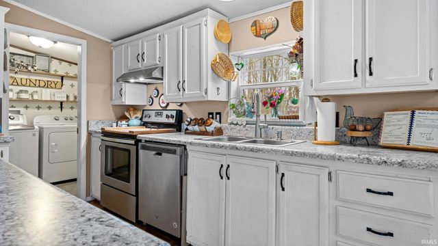 78 Jaye Lane, Bedford, IN 47421