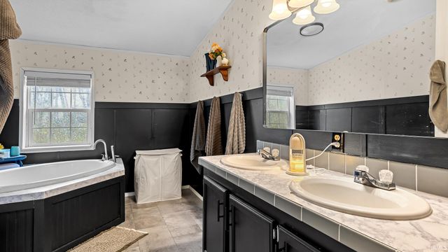 78 Jaye Lane, Bedford, IN 47421