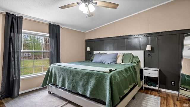 78 Jaye Lane, Bedford, IN 47421