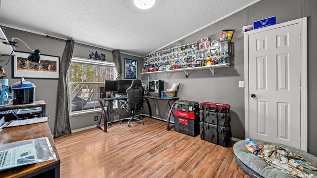 78 Jaye Lane, Bedford, IN 47421