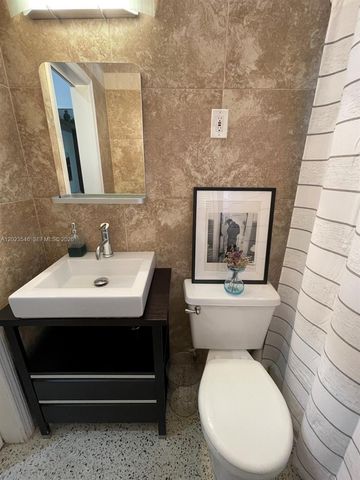 2417 NE 15th Ave 0, Wilton Manors, FL 33305