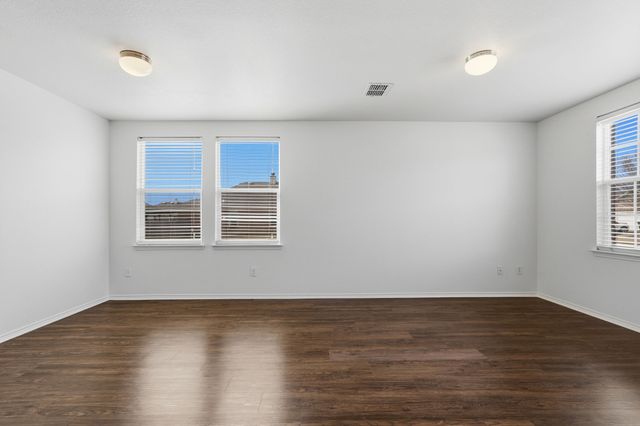 1333 Gayle Street, Burleson, TX 76028