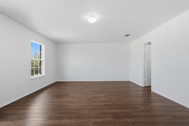 1333 Gayle Street, Burleson, TX 76028