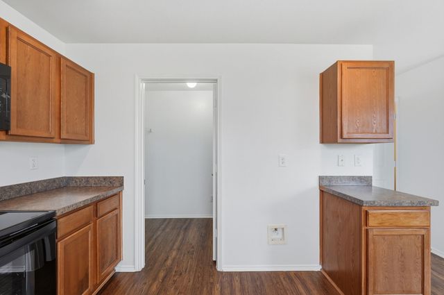 1333 Gayle Street, Burleson, TX 76028