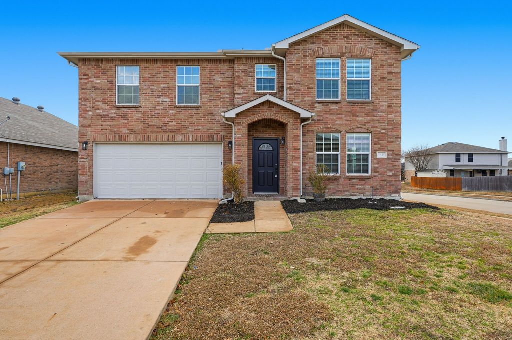 1333 Gayle Street, Burleson, TX 76028
