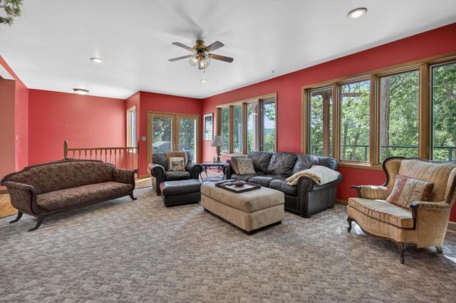 2613 Baumgartner DRIVE, La Crosse, WI 54603