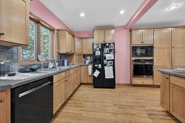 2613 Baumgartner DRIVE, La Crosse, WI 54603