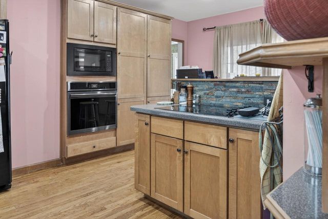2613 Baumgartner DRIVE, La Crosse, WI 54603