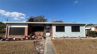 2002 E ROBSON STREET, Tampa, FL 33610