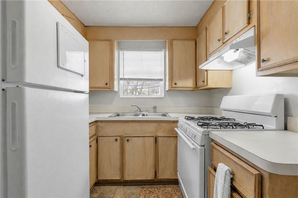 1012 Columbus Avenue, Bryan, TX 77803 — photo 3