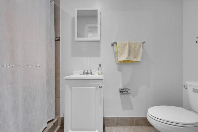 15452 SW 50th Ter, Miami, FL 33185