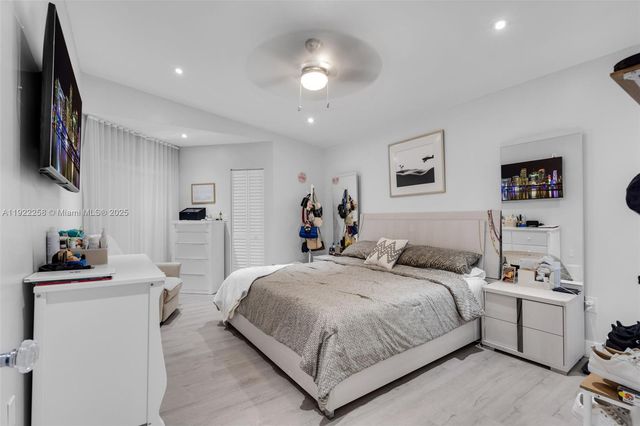 15452 SW 50th Ter, Miami, FL 33185