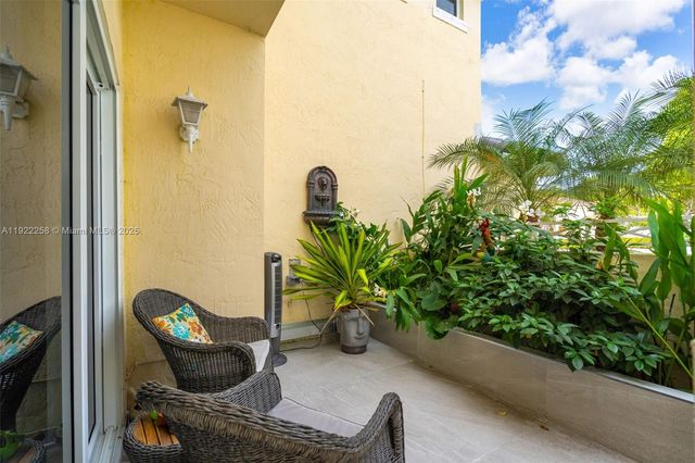 15452 SW 50th Ter, Miami, FL 33185