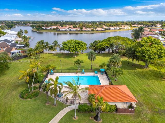 15452 SW 50th Ter, Miami, FL 33185