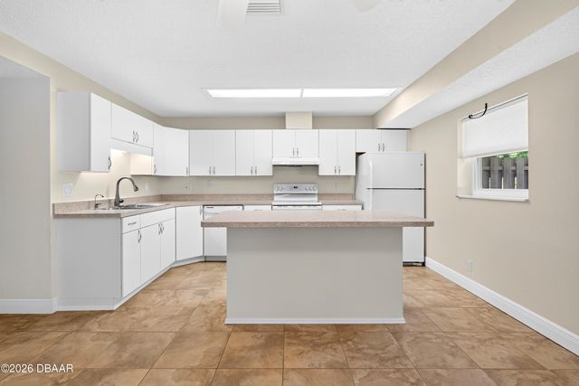 51 Sandpiper Circle, Ormond Beach, FL 32174