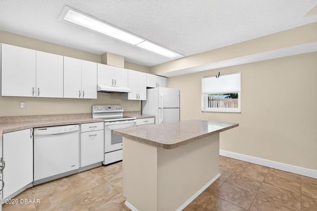 51 Sandpiper Circle, Ormond Beach, FL 32174