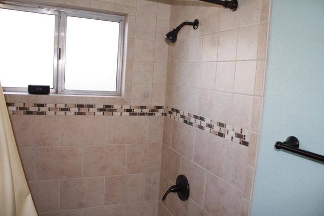 8139 Winfield Dr, Hilmar, CA 95324