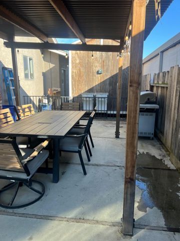 8139 Winfield Dr, Hilmar, CA 95324