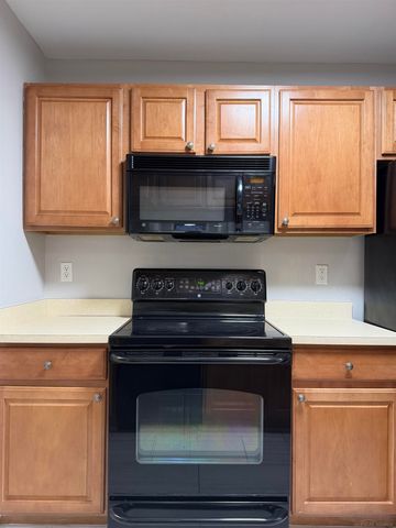 52149 Naugatuck Drive, Macomb Twp, MI 48042