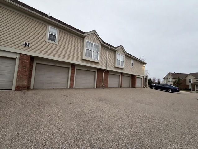 52149 Naugatuck Drive, Macomb Twp, MI 48042