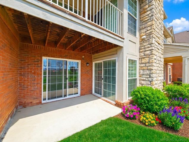 52149 Naugatuck Drive, Macomb Twp, MI 48042