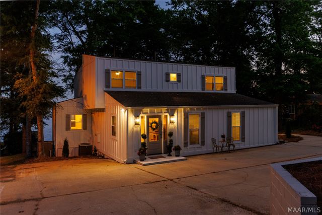 1007 Shoal Creek Drive, Deatsville, AL 36022