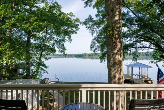 1007 Shoal Creek Drive, Deatsville, AL 36022