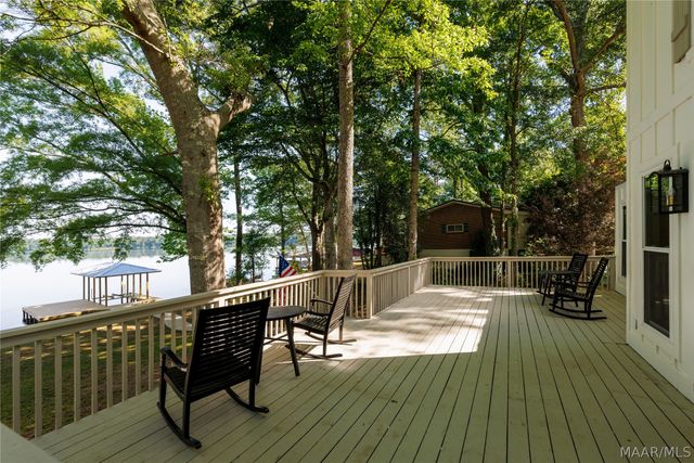 1007 Shoal Creek Drive, Deatsville, AL 36022