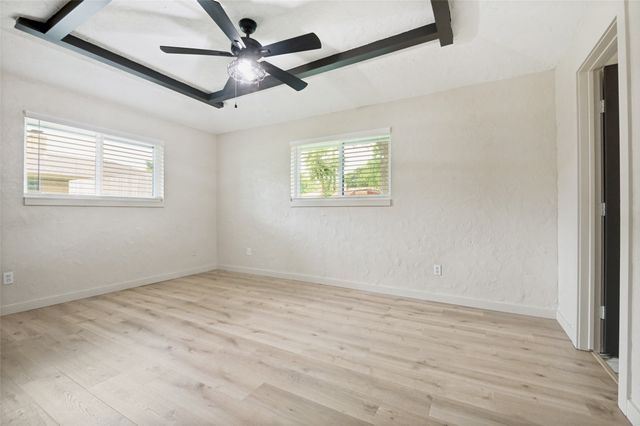 405 Stiles Drive, Midlothian, TX 76065
