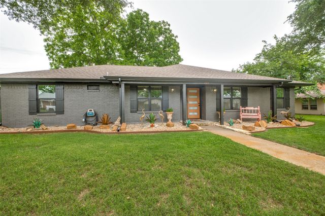 405 Stiles Drive, Midlothian, TX 76065