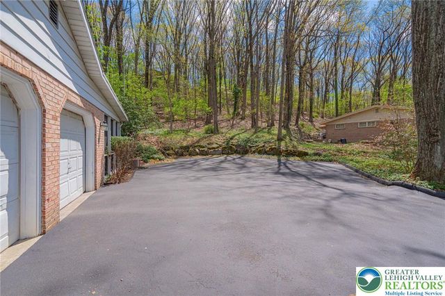 270 Bierys Bridge Road, Bethlehem City, PA 18017